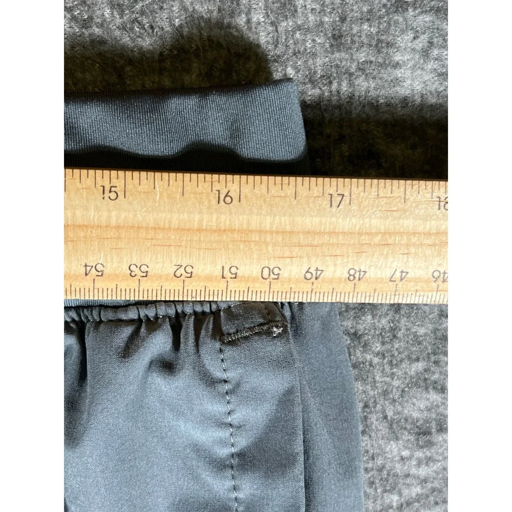 Under Armour Men's Gray Athletic‎ Jogger Pants XL Loose Fit Polyester Elastane